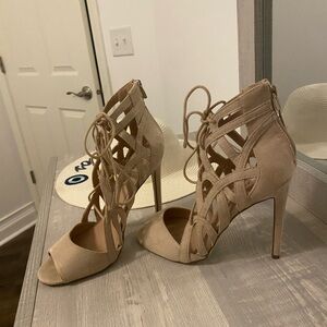 Never Worn. Call it Spring Brand Size 8.5